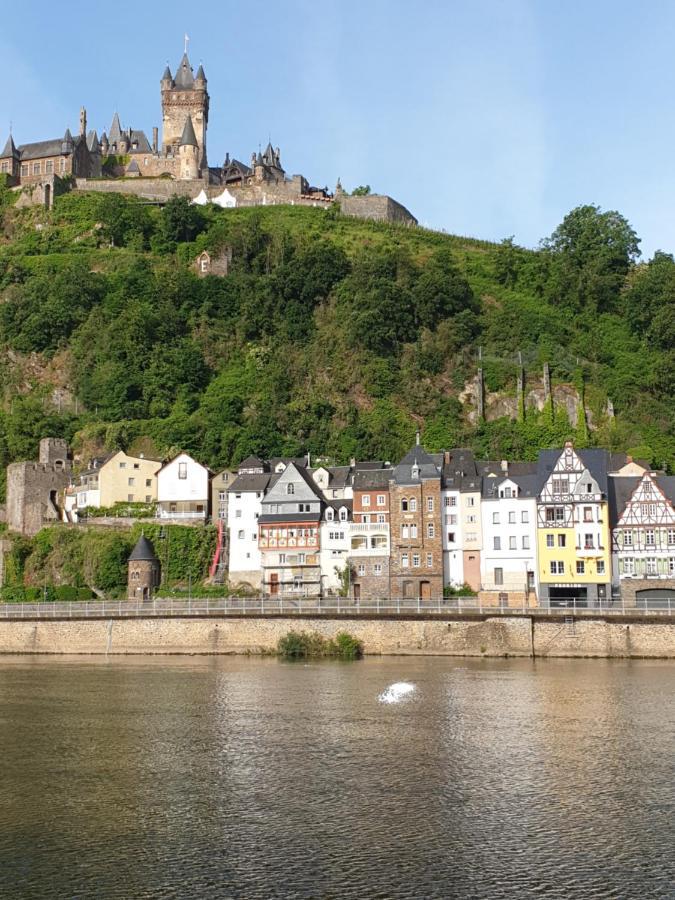 Haus Burgfrieden Cochem Hotel ภายนอก รูปภาพ
