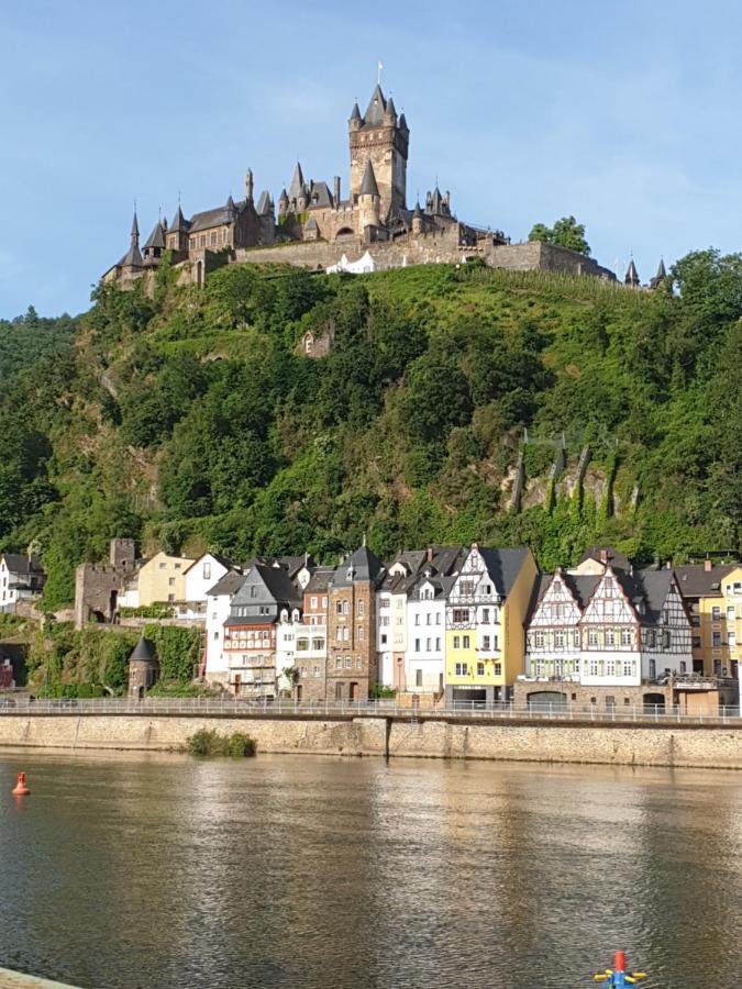 Haus Burgfrieden Cochem Hotel ภายนอก รูปภาพ