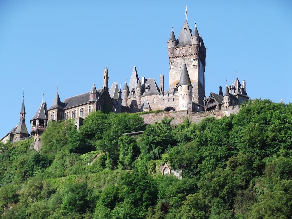 Haus Burgfrieden Cochem Hotel ภายนอก รูปภาพ